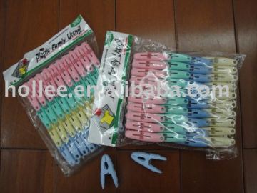 plastic clothes clip