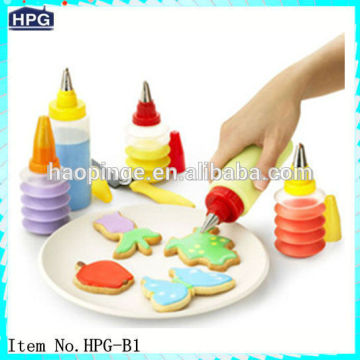 Decorating icing syringe icing tips