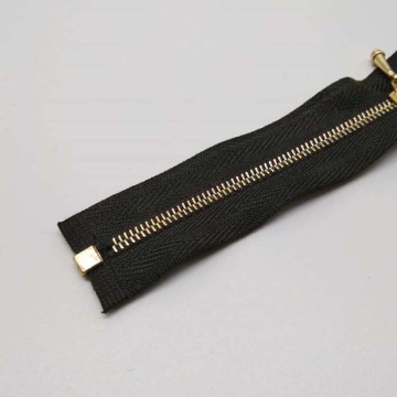 Wholesae metal zipper made of brass