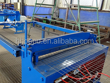 Electro-galvanized wire chicken coop kit making machine