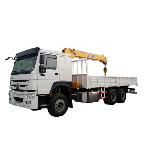 SINOTRUK HOWO 6x4 Cargo Truck Dengan Crane