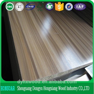 18mm natural red oak veneer faced particle board