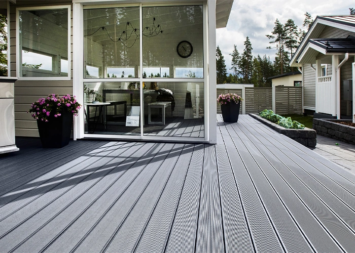 Hot Sale All-Weather Resistant No-PVC Low Moisture Absorption Luxury Shielded WPC Deck