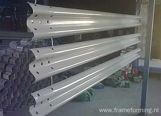 Steel Road Crash Barrier Machine