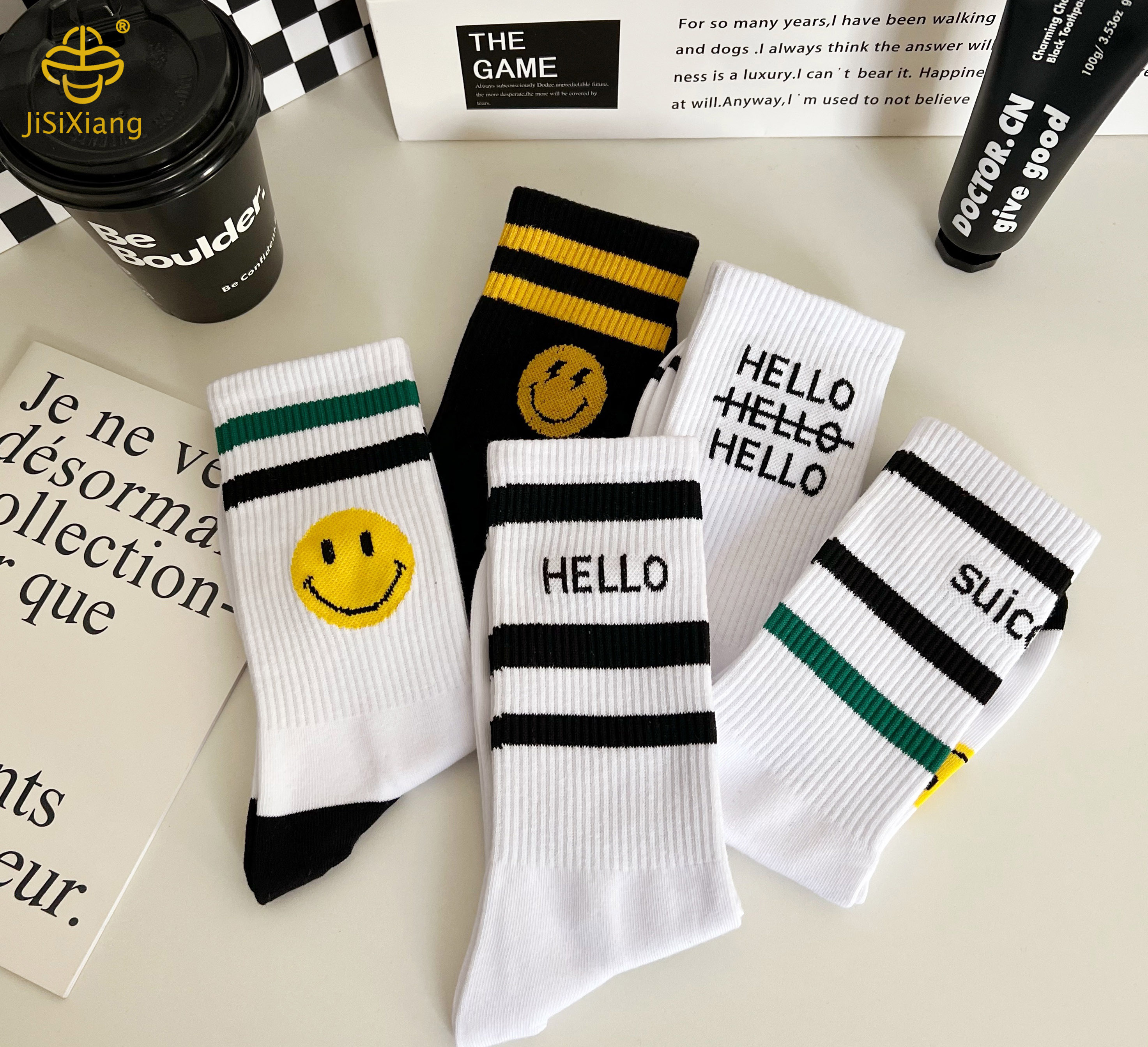 만화 스마일 페이스 편지 스포츠 양말을 가진 높은 튜브 양말 cartoon smiley face high tube socks with letter sports socks