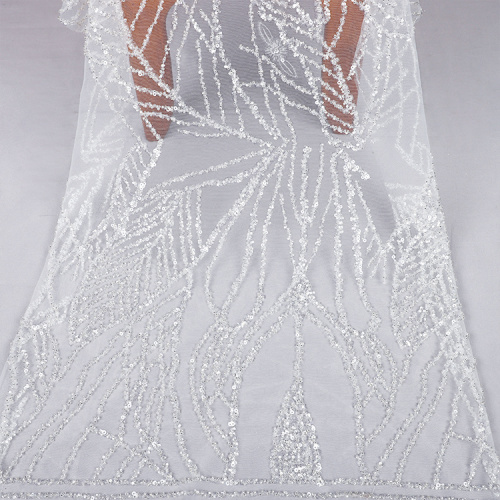 broderie robe de mariée en dentelle paillettes