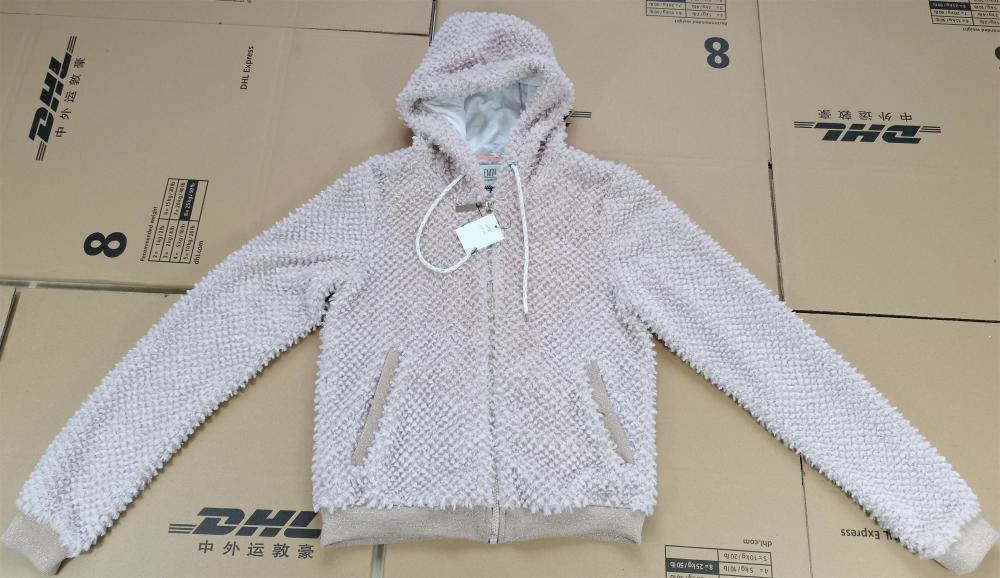 Lady's Faux Fur Hoodies With Zipper