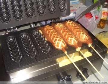 hot dog machine/ processing hot dog machine with sticks/ automatic hot dog machine