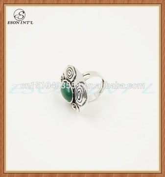 2015 Promotional Popular Design Female Green Beads Silver Irish Ring