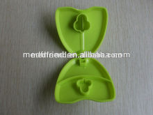 Lung-shaped Pill box with Pill Cutter