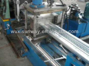 Scaffolding plates roll forming machine