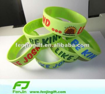 custom fashion silicone bracelets