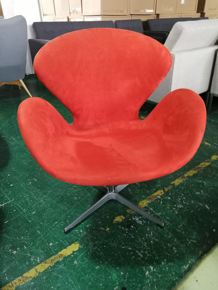 swan chair replica