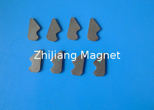 Oem Sintered Ferrite Magnet , Irregular Strong Magnet For Hooks