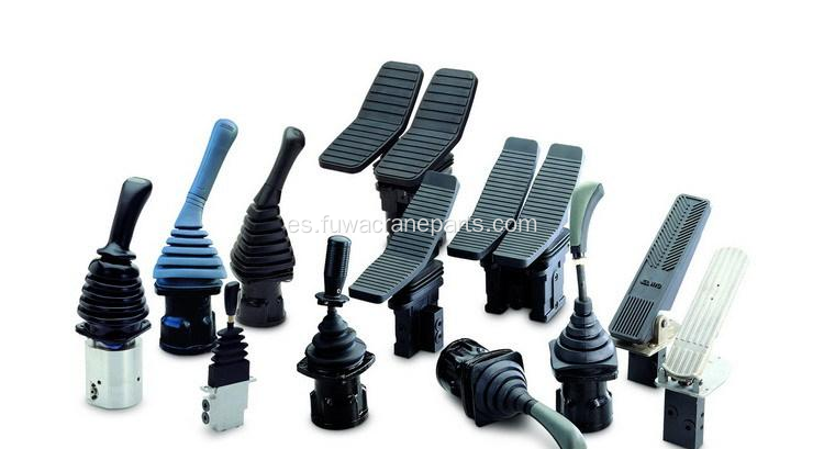 Crawler Crane Joysticks y pedales con programas FUWA