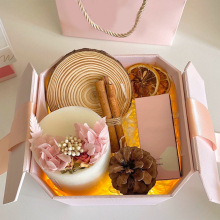 Soy Wax Dried Botanicals Match Flameless Cube Candle Aroma Diffuser Wholesale Scented Luxury Candles Gift Set