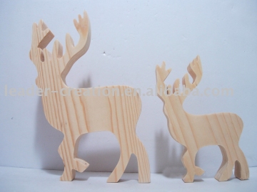 wooden deer table decoration