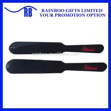 Promotional cheap logo printed plastic cream scraper with handle