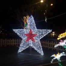 100% Waterproof Outdoor Christmas Star 3D Light for Holiday Shopping