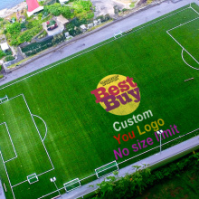 Características del patrón personalizado en el césped artificial del fútbol