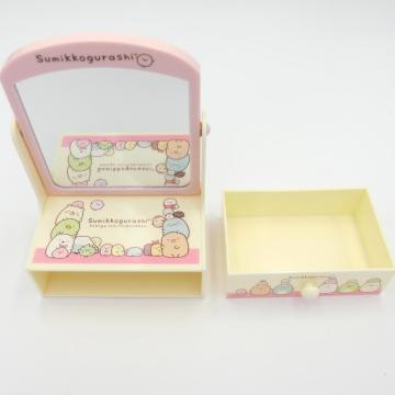 Mini toilette in plastica con cassetti