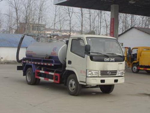 DONGFENG 4-5CBM Vacuum Fecal Suction Truck