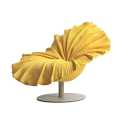 Bloom Lounge Chair van Kenneth Cobonpue