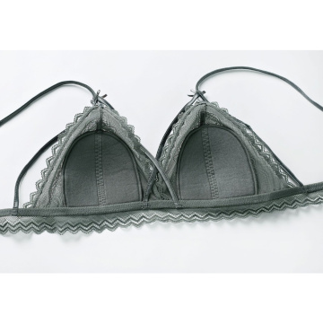 Set di bralette e mutandine di pizzo senza fili a forma di U in stock