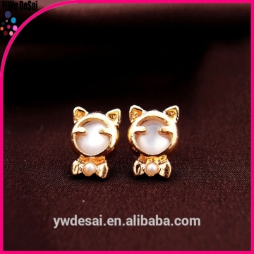 cute woman's latest model fashion earrings pressed earrings /stud earrings
