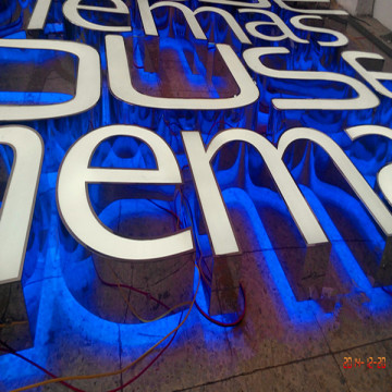 Frontlit and Halolit Electronic Channel Letter Signs