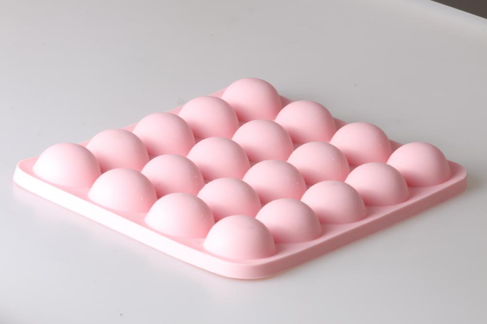 20 capacity cake decorating moulds