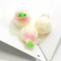 Simuliertes 3D Mini Garlic Shaped Resin Cabochon 100 Stück / Beutel für handgefertigte Perlen Charms Kitchen Ornaments Spacer