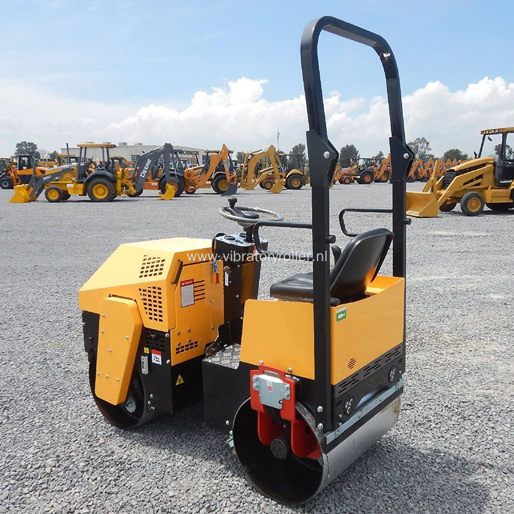 Factory Supply 1 Ton Compactor Vibratory Roller