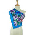 Foulard motif fleur