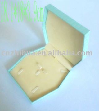 leatherette jewelry box