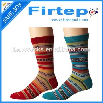 Vintage style custom logo leisure socks men socks factory