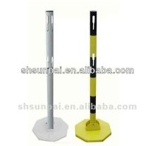 Portable delineator Post