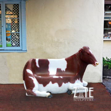 Modern custom outdoor decoration fiberglass resin cow bench
