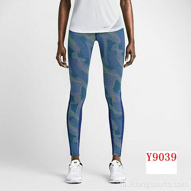 Zwarte yogabant met mesh workout legging