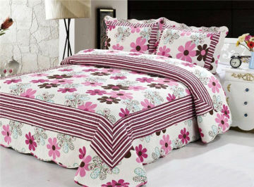 Rose-Carmine Flower printed microfiber quilt