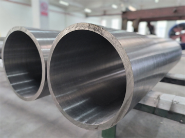 Large diameter industrial titanium pipe