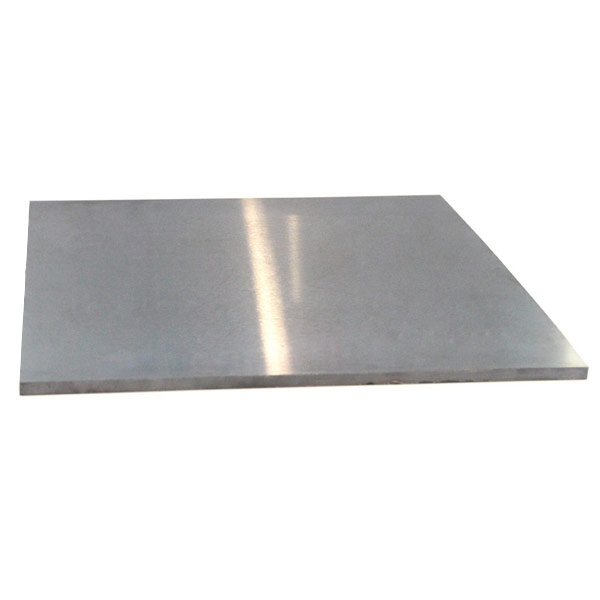 Customised wear resistant carbide plates