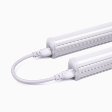 SAE CE DLC Approved 4-Tube T5 LED Fixture 600mm 7W 9W T5 LED Tubes with Video" 

However, considering typical SEO practices and common formatting, you might want something more concise:

"DLC Approved 4-Tube 600mm T5 LED Fixture 7W/9W with Video