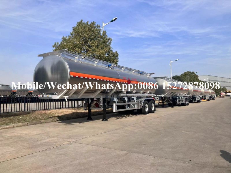 Remolque de combustible (8) Fuel Trailer (8)