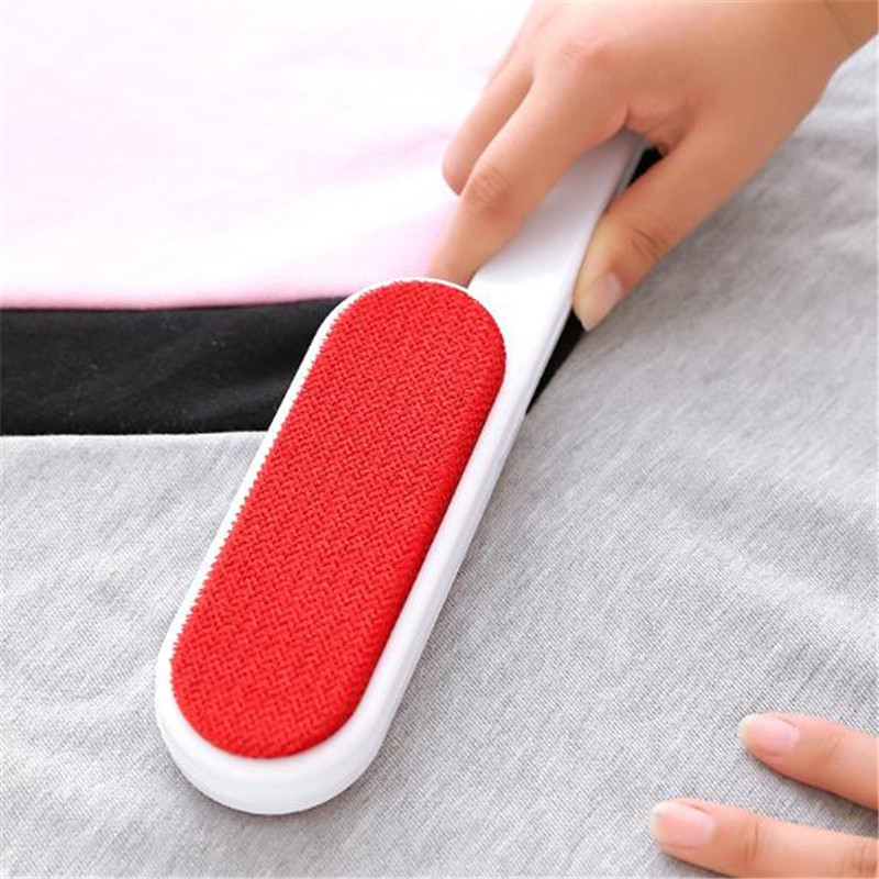 Dust-proof and dehairing proxy double-sided plastic brush