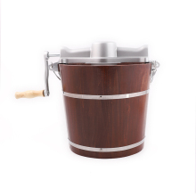 4 Qt Traditional Manual Wooden Bucket Ice Cream Maker: Simple Operation for Home and Outdoor Use