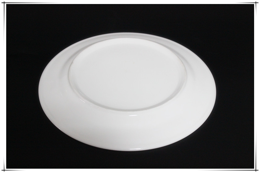 Round ceramic dish