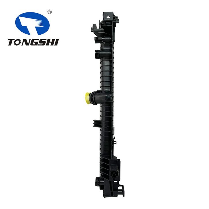 Radiator for BMW X3 G08 MT ,17118642743 Radiator for BMW X3 G08 MT ,17118642743