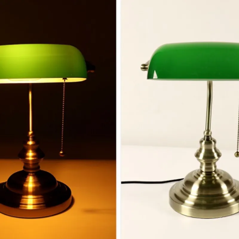 Classic Vintage American Bronze Table Lamp for Elegant Bedrooms