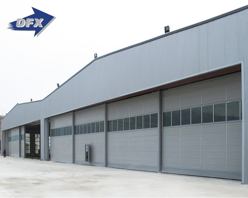 China prefabricated light steel frame warehouse airplane hangar with steel aluminium composite panel roof